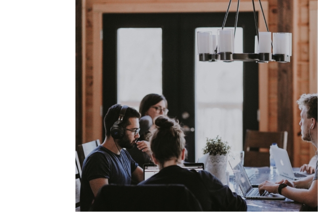 Professionnels du milieu informatique